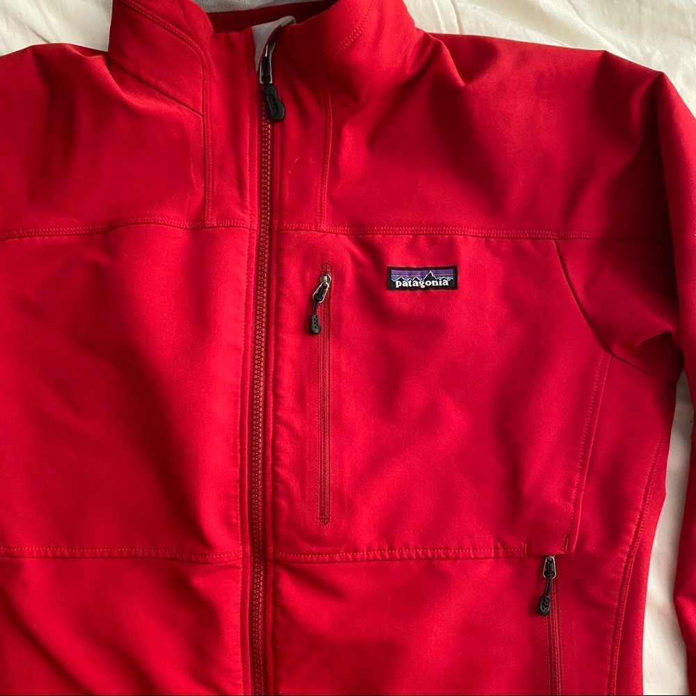 Patagonia Red Performance Jacket - Picture 2 of 4
